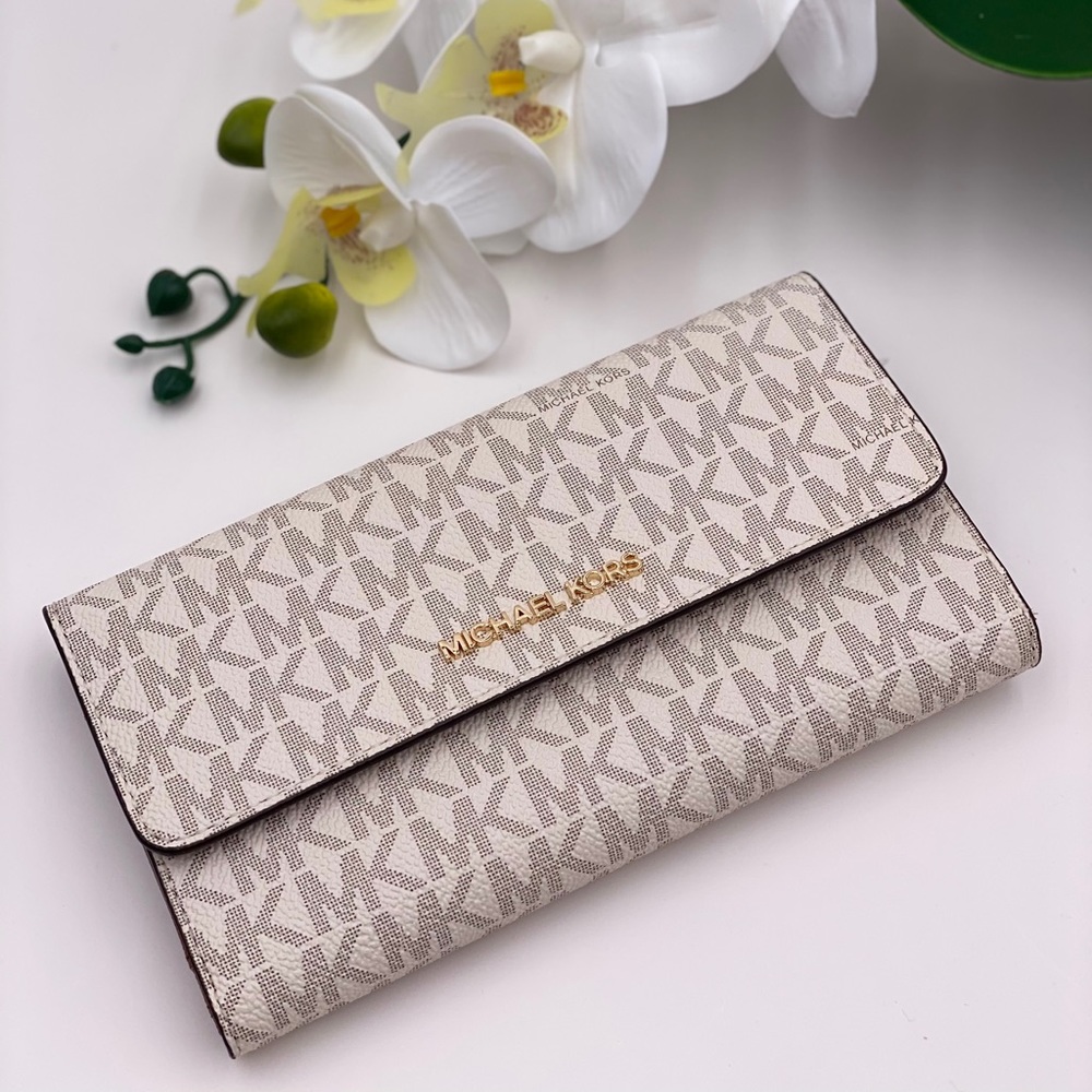 Michael Kors Trifold Wallet Vanilla